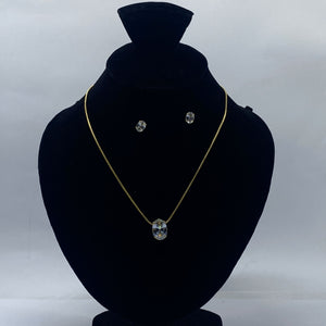 The Solitaire Glow Duo necklace set
