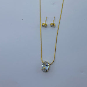 The Solitaire Glow Duo necklace set