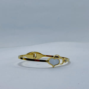 The Amore Heart Inlay Bangle Gold