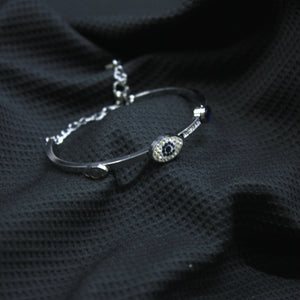 Silver Tone Adjustable Eye of Protection Bracelet - rangeeen.pk